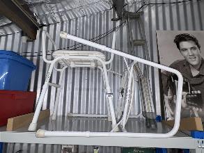 Lot 185