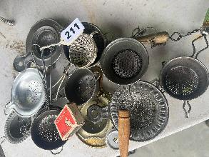 Lot 211