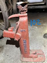 Lot 102